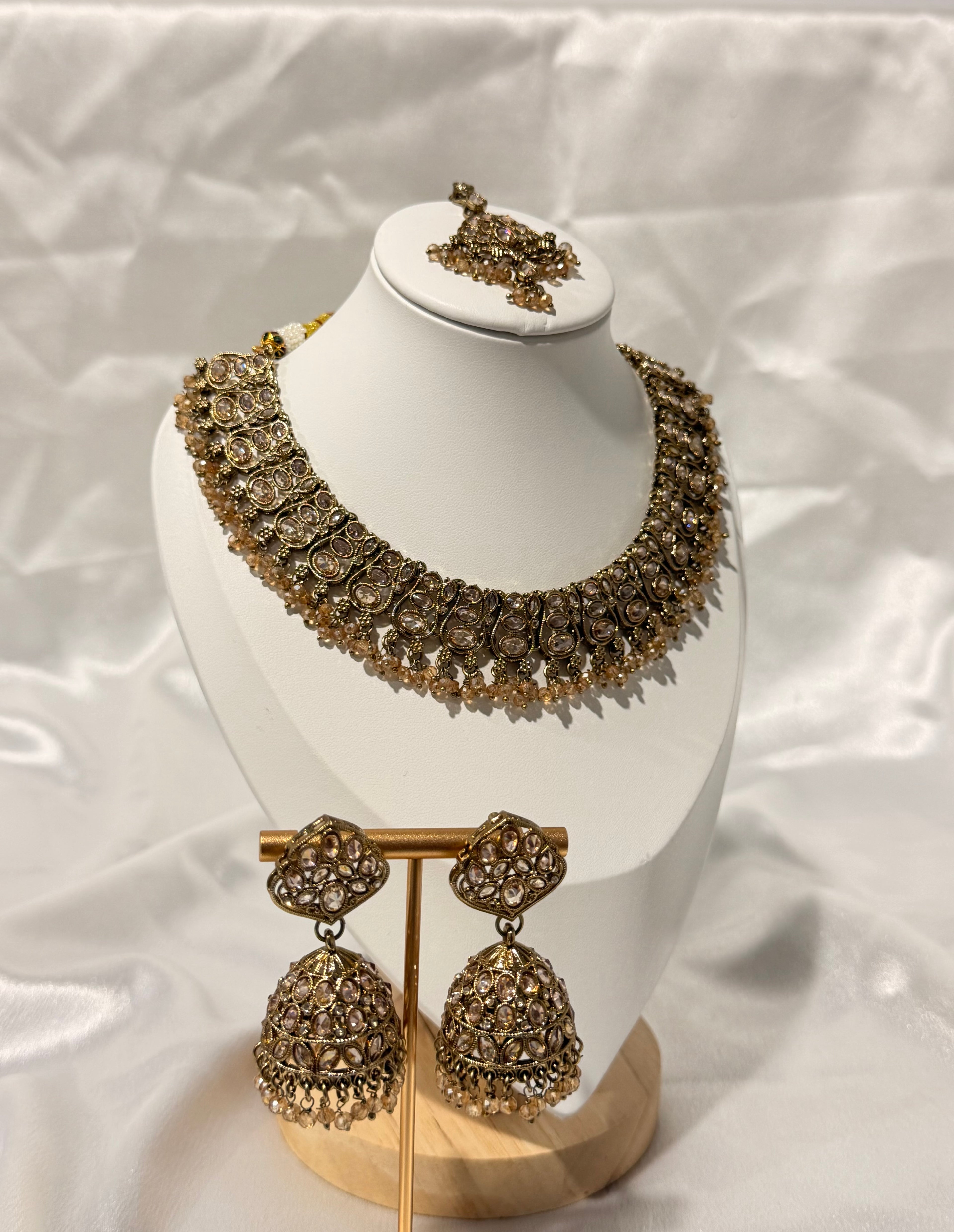 Aftab Necklace set