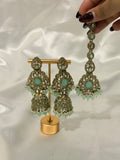 Sharan Earring Set