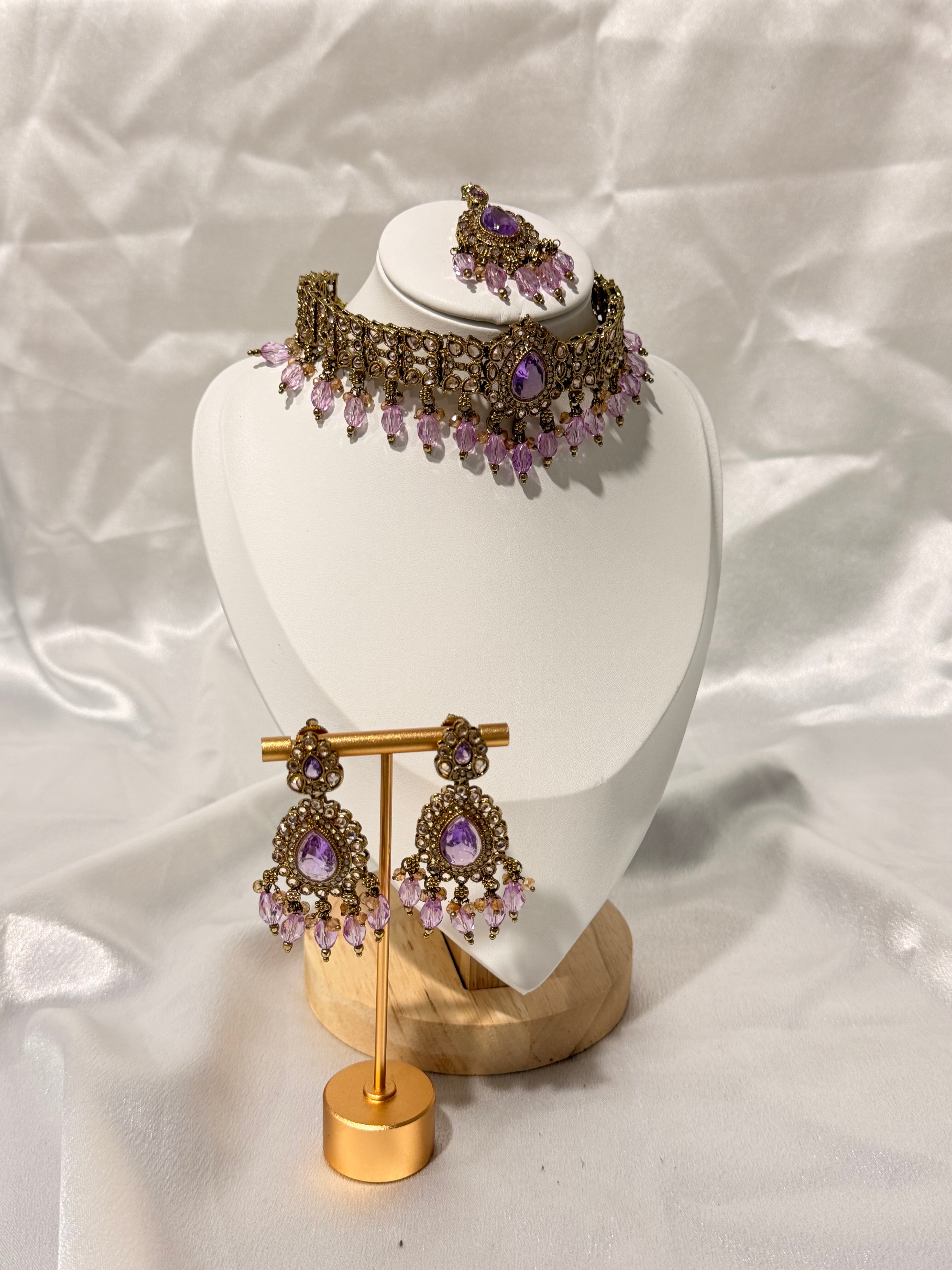 Karan Necklace Set
