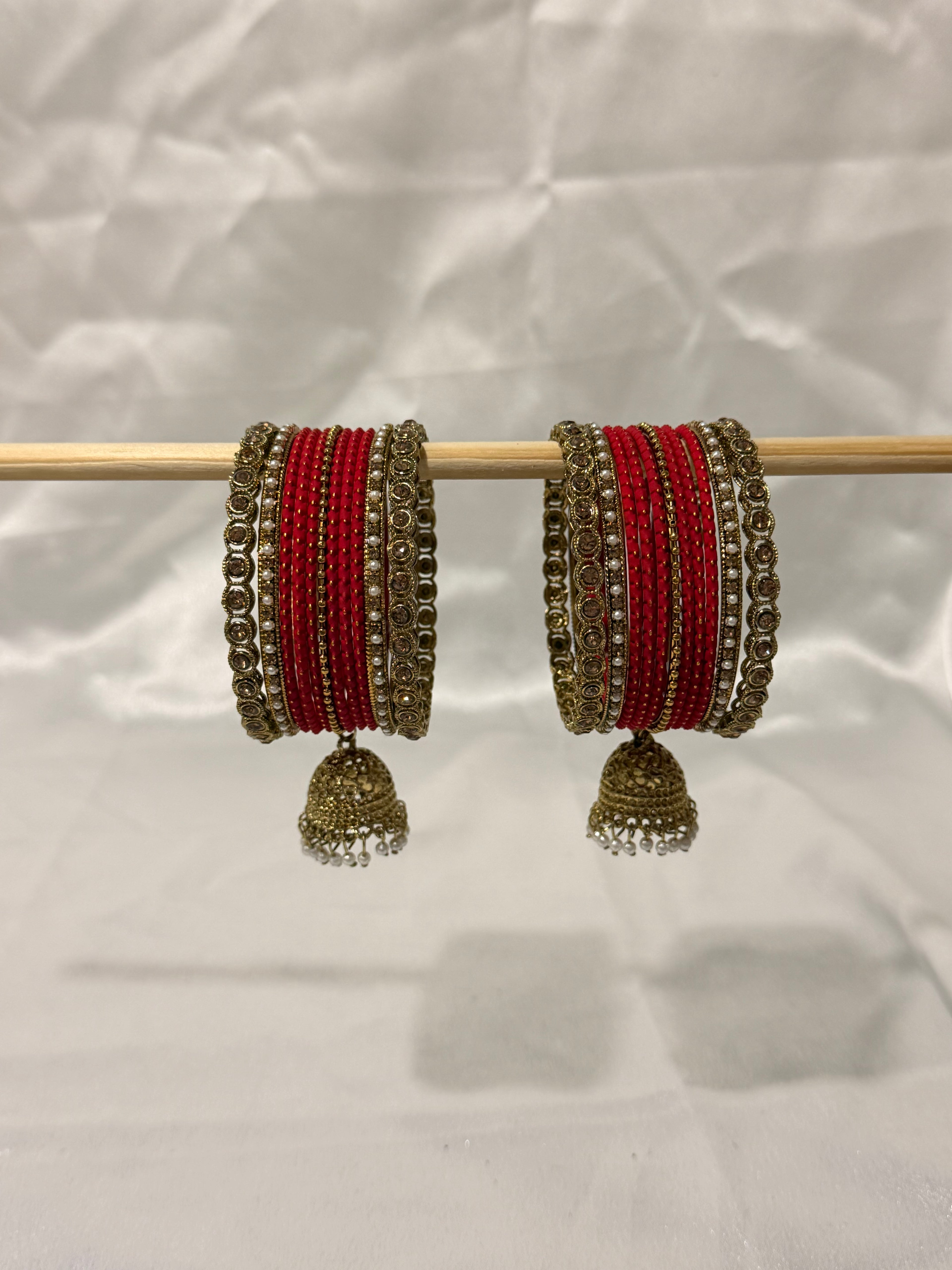 Vani Bangles Red