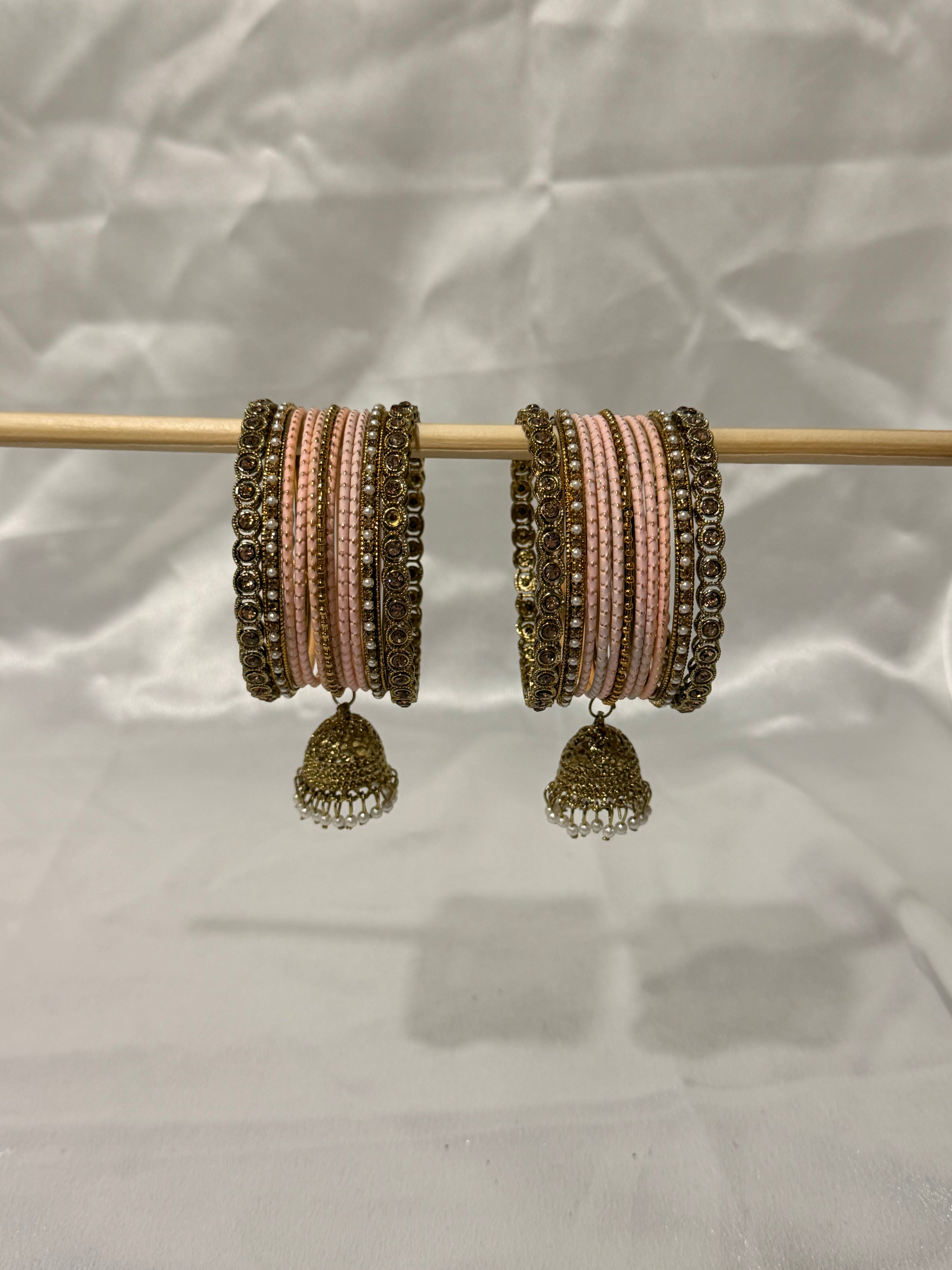 Vani Bangles Peach