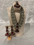 Kaiviri Necklace Set