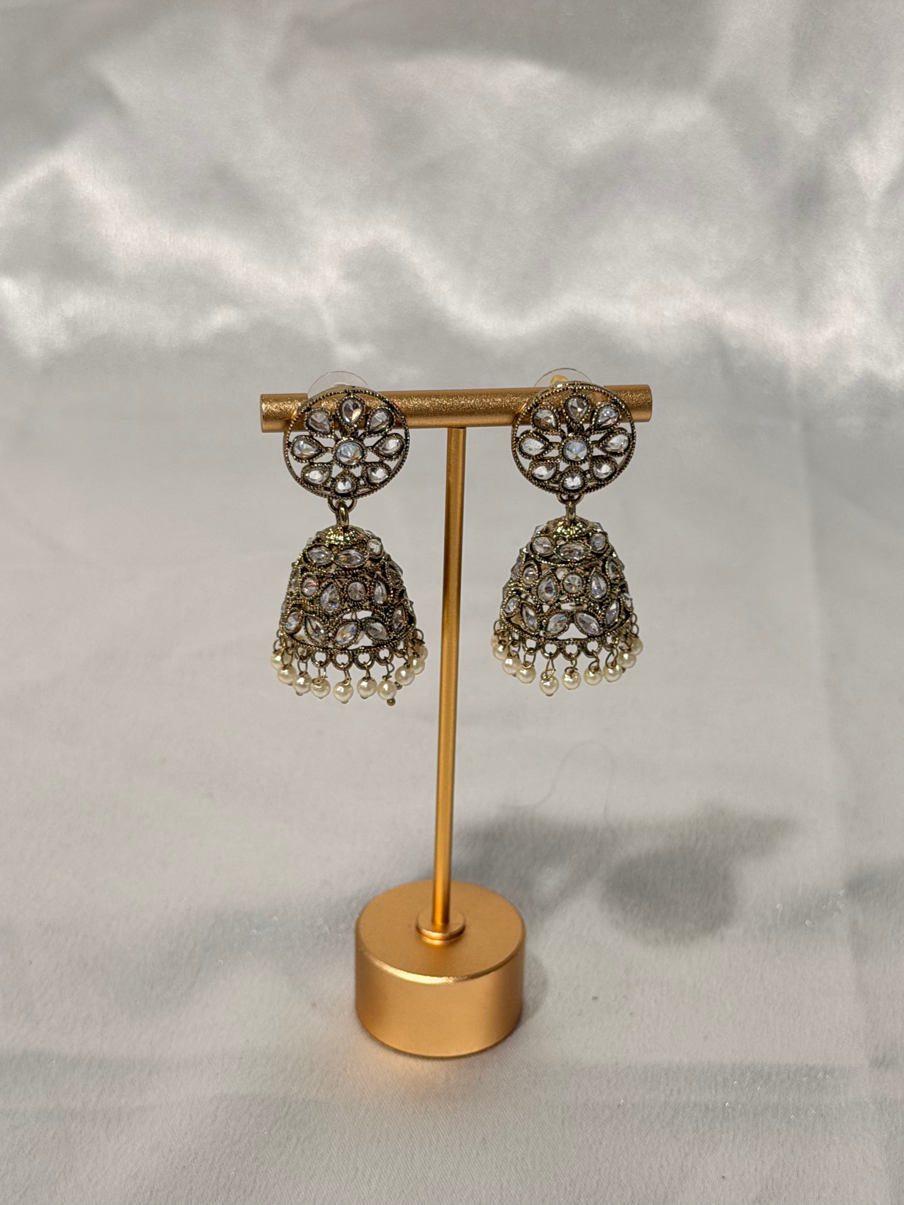 Avishi Earring Set