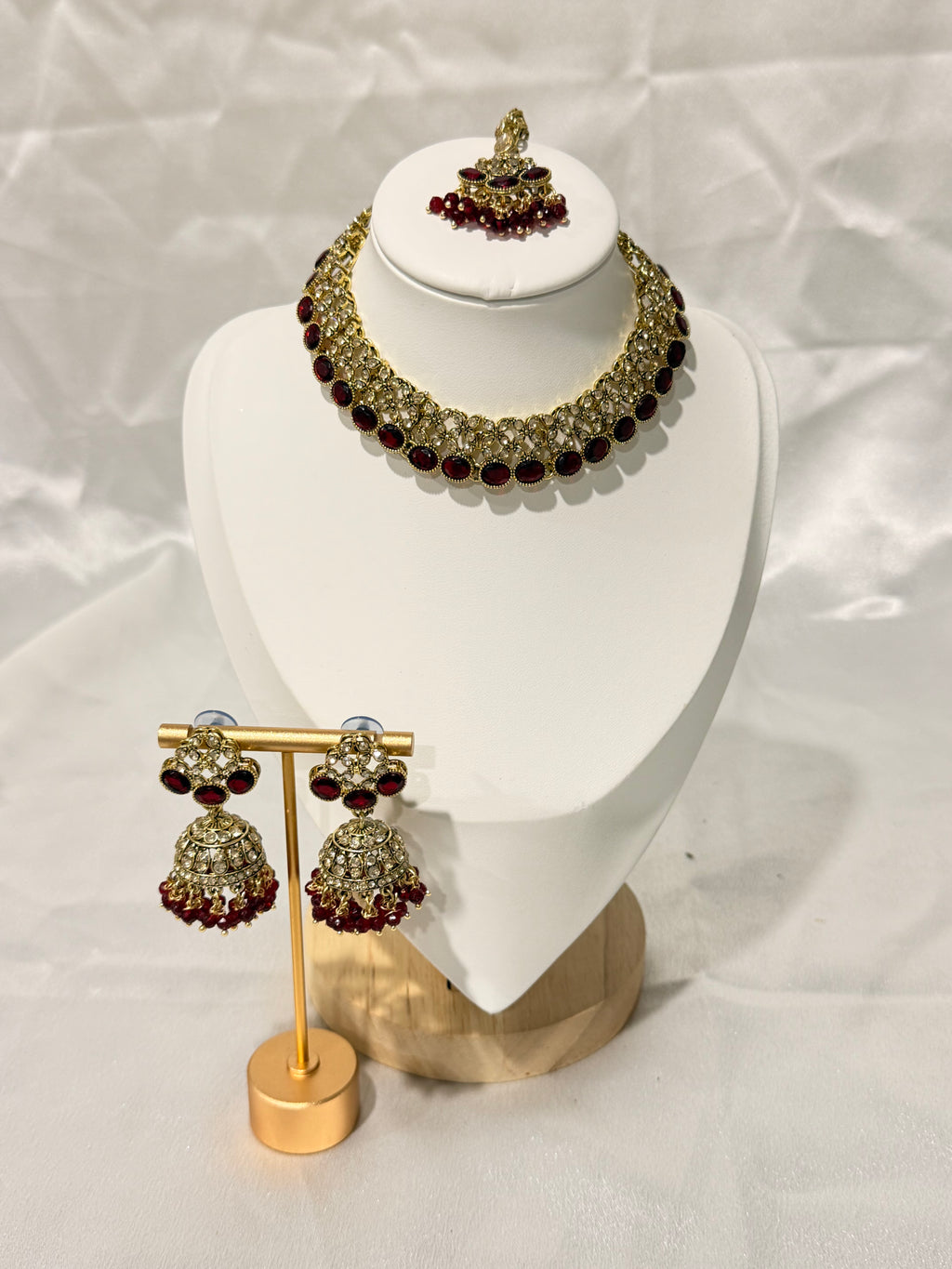 Karamnoor Necklace Set