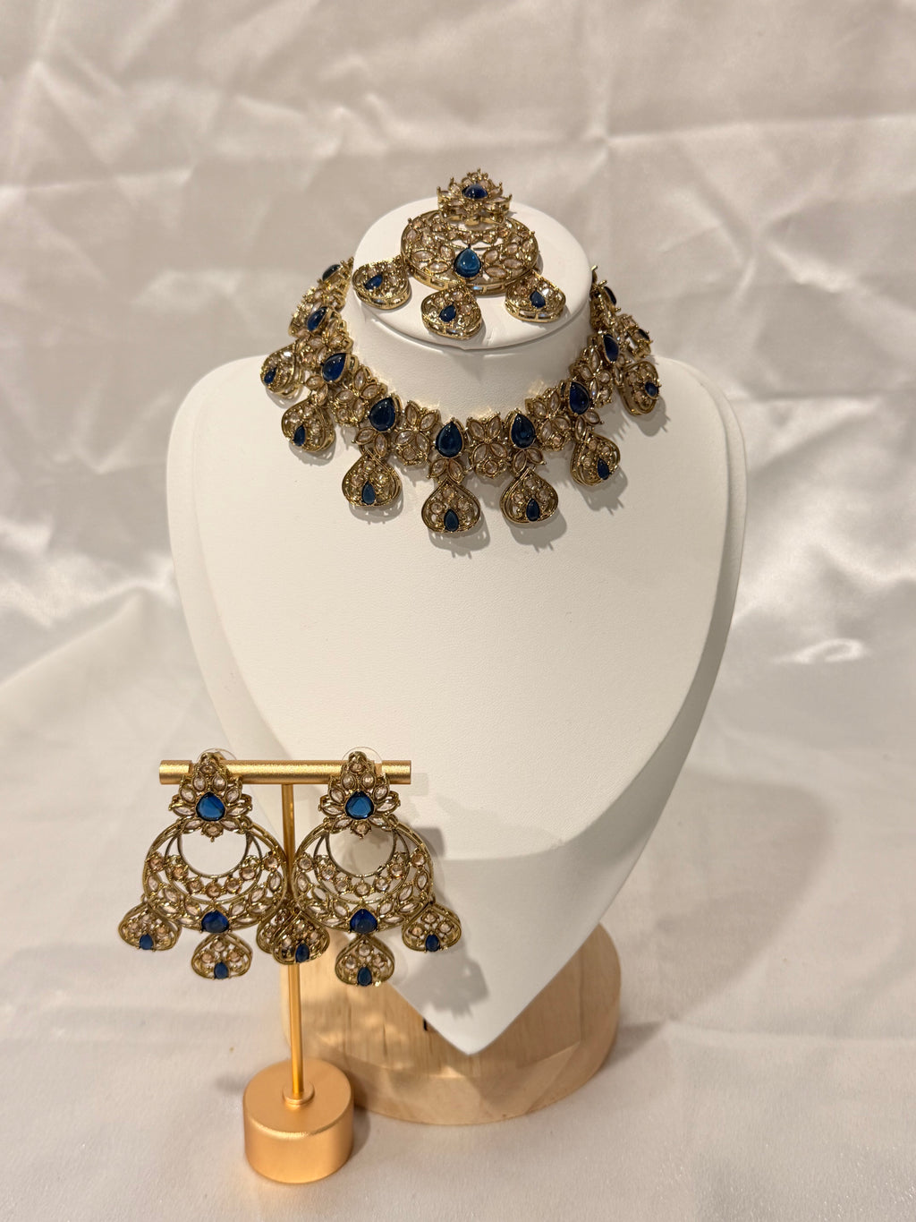 Safa Necklace Set