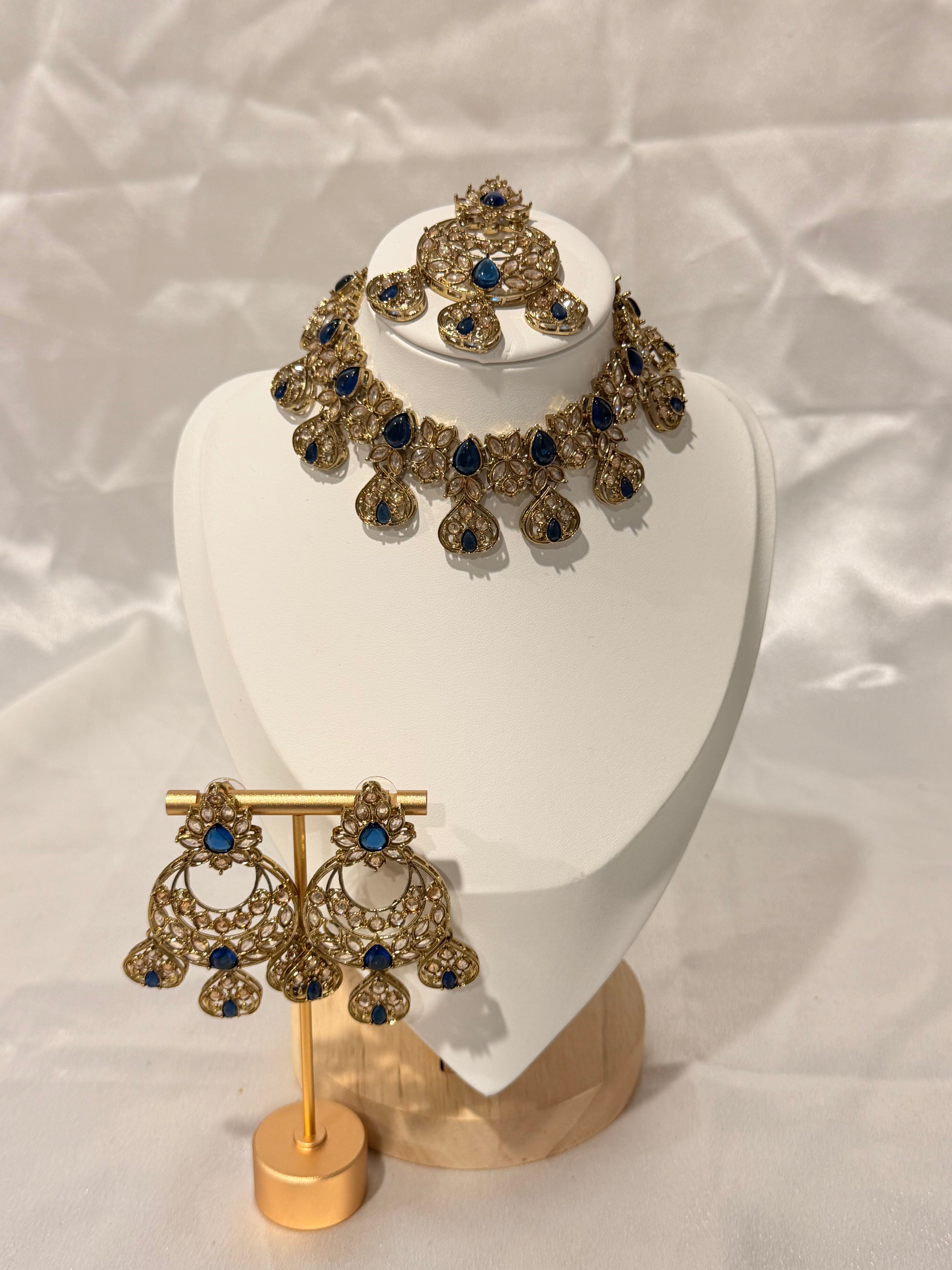 Safa Necklace Set
