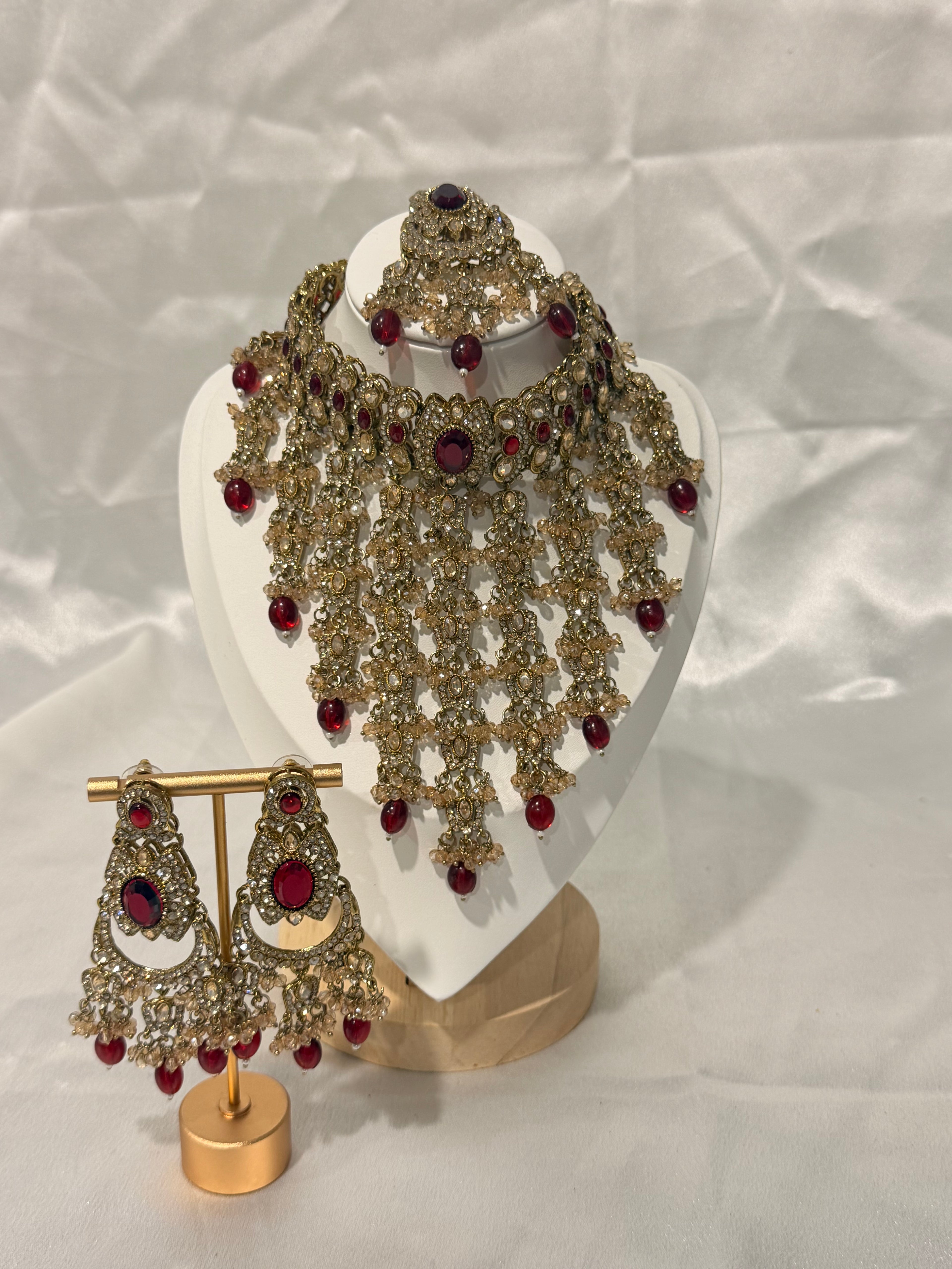 Waris Necklace Set