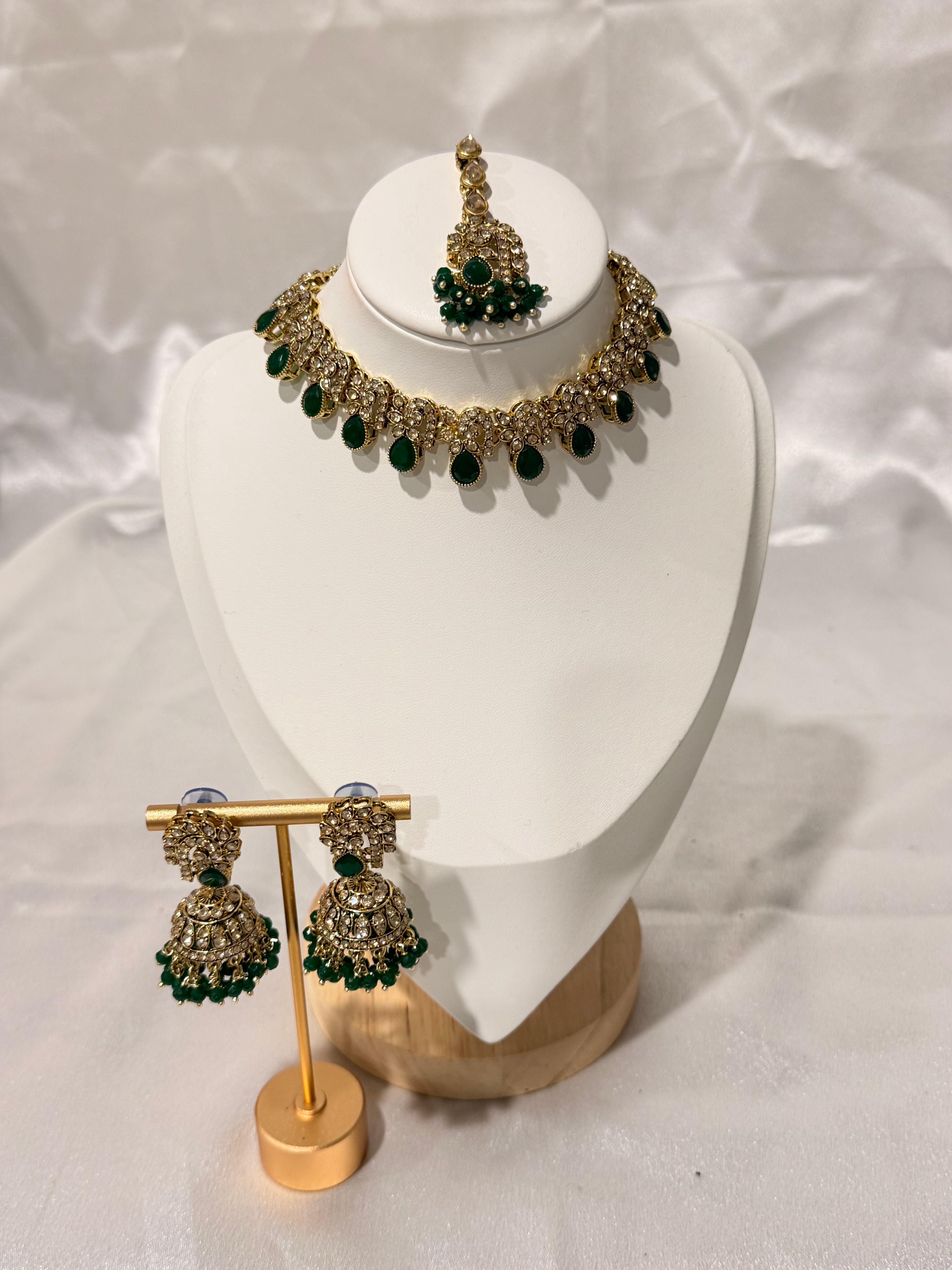 Mehar Necklace Set