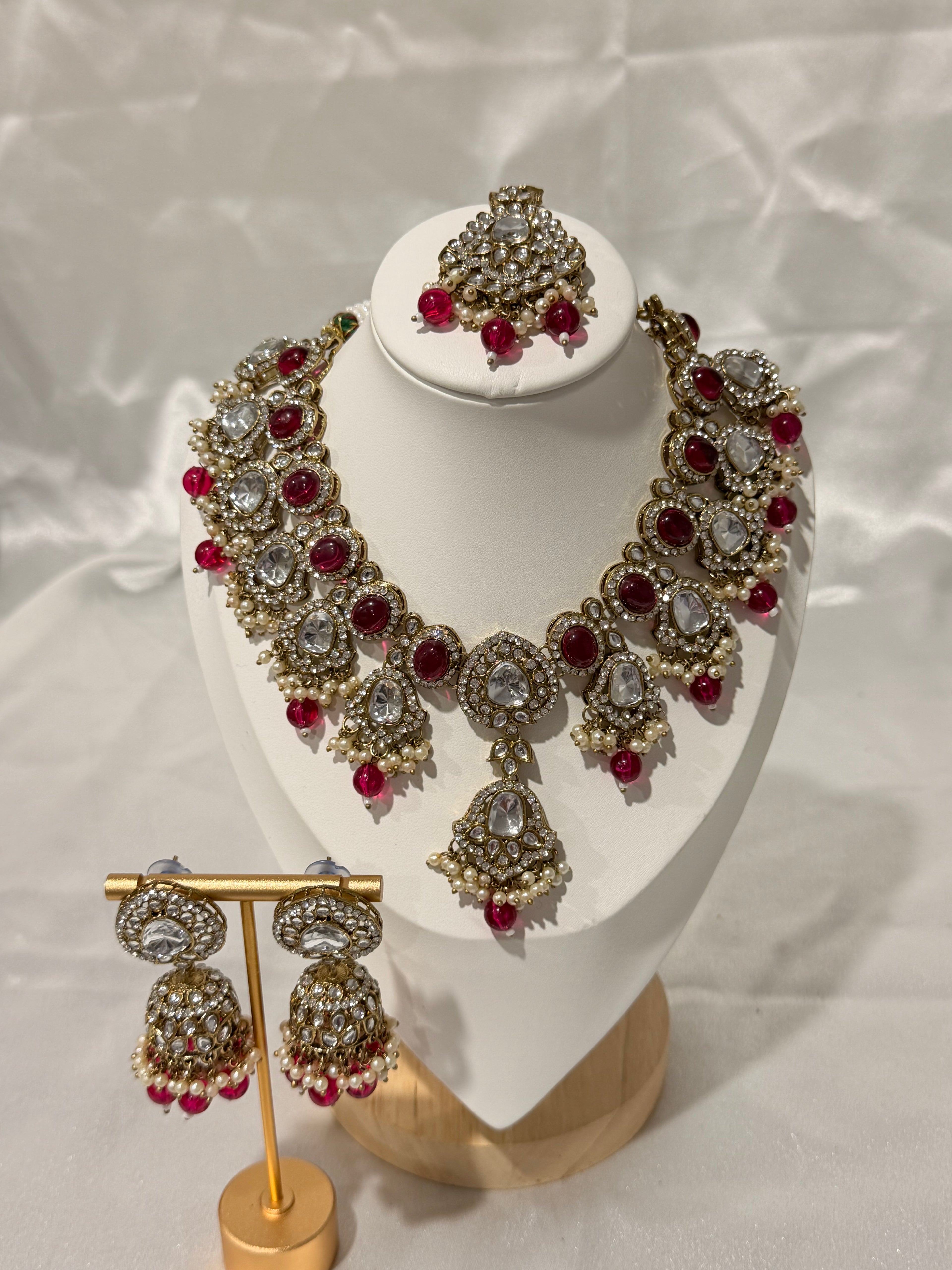 Saanjh Necklace Set
